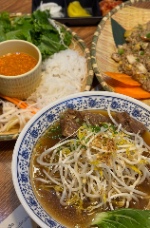  TUYỂN NỮ LÀM BẾP – QUÁN PHỞ HỒNG