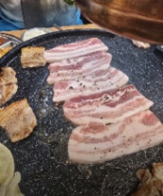 📍 Địa chỉ: 대패상회 연신내 — 서울 은평구 연서로29길 20-17 1층